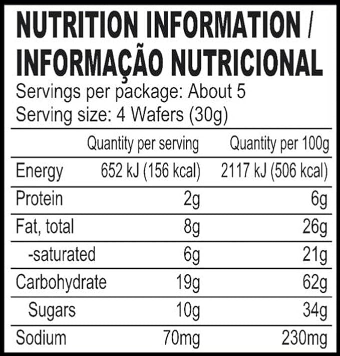 This is the Nutrition of Britannia Treat Creme Wafers Hazelnut.